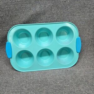 Muffin Pan 6 Cup Teal Silicone Handles 13.5x8.5 Good Turquoise Bakeware